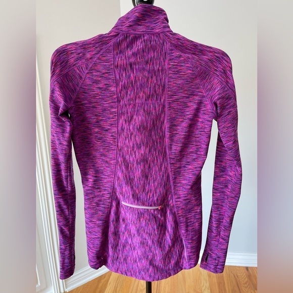 Athleta XS quarter zip pullover top athletic wear with thumb holes - Picture 4 of 15